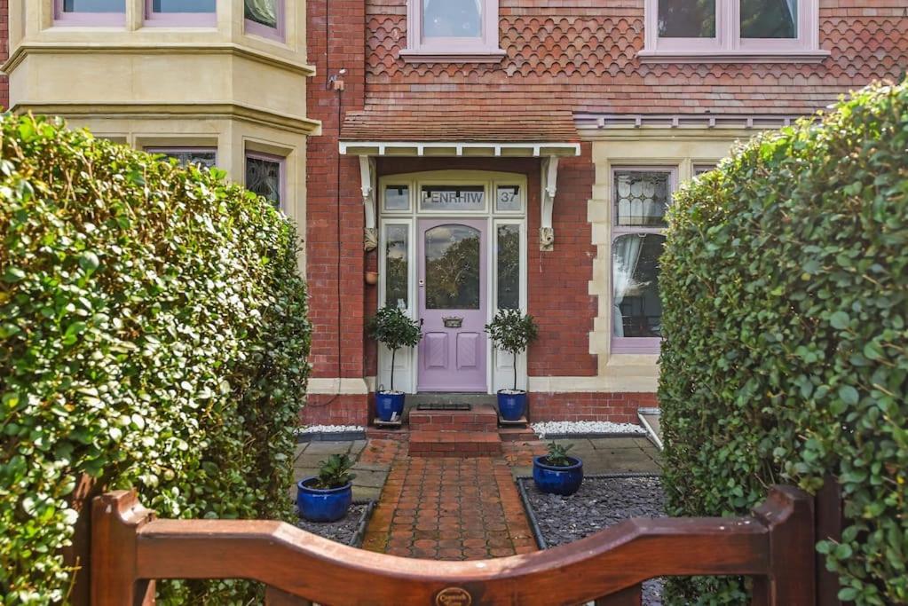 Traditional 3-Bed Property In Pontcanna With Parking 카디프 외부 사진