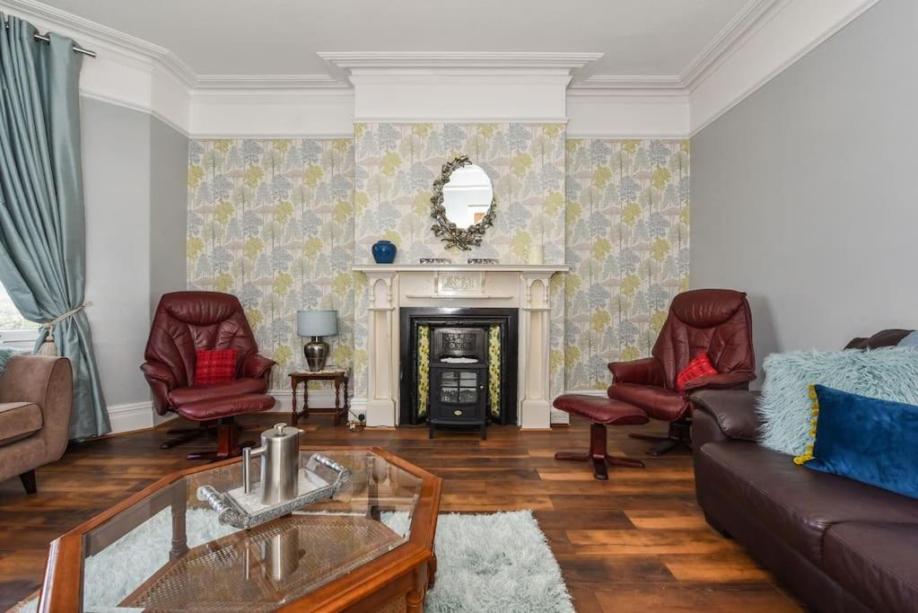 Traditional 3-Bed Property In Pontcanna With Parking 카디프 외부 사진