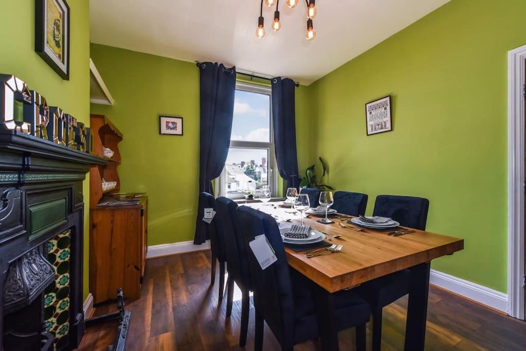 Traditional 3-Bed Property In Pontcanna With Parking 카디프 외부 사진