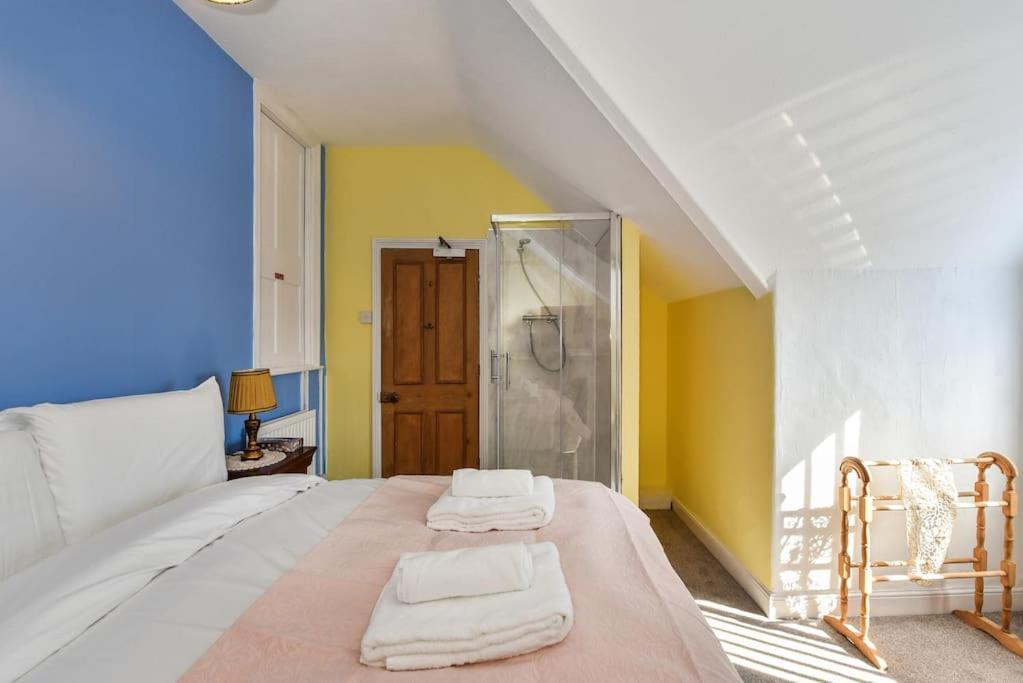 Traditional 3-Bed Property In Pontcanna With Parking 카디프 외부 사진